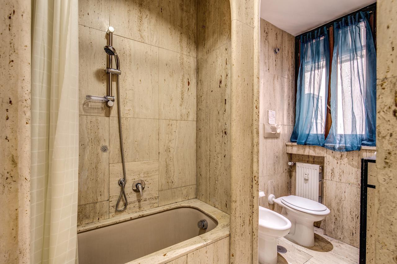 Enzo Luxury Rooms Rome Extérieur photo